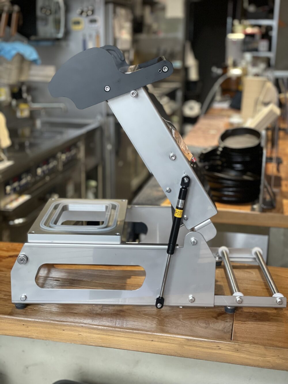 【新商品】卓上型トップシール機“ARIGATOP”